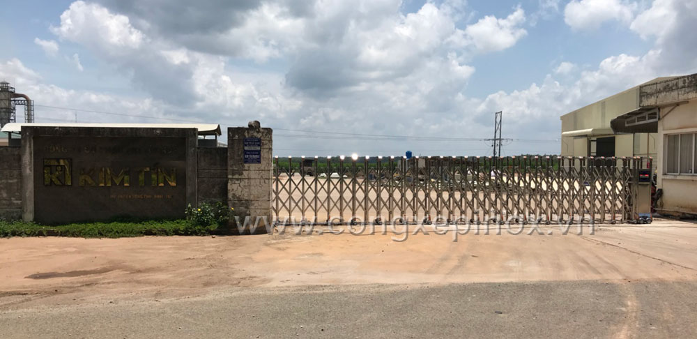 Hình ảnh thật tế Công trình cổng xếp inox huyện Bình Phước