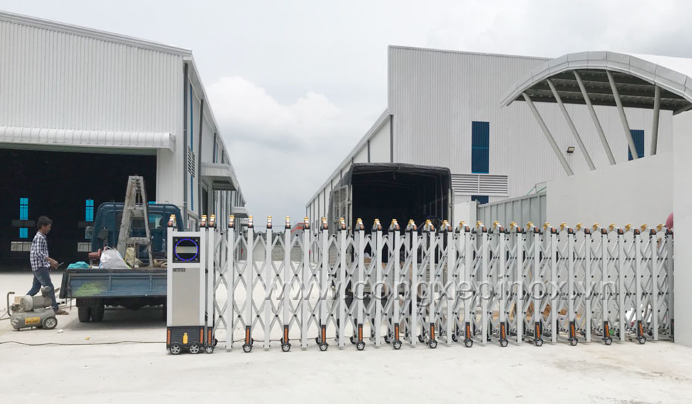 Công trình cửa cổng xếp tự động tại khu công nghiệp Sóng Thần 3