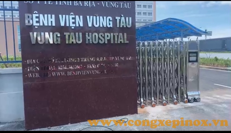 Thi công lắp đặt cổng xếp inox cho Bệnh viện đa khoa Vũng Tàu