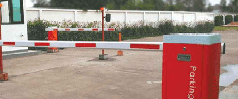 Có nên lắp đặt thêm barrier tự động ở cổng chính?